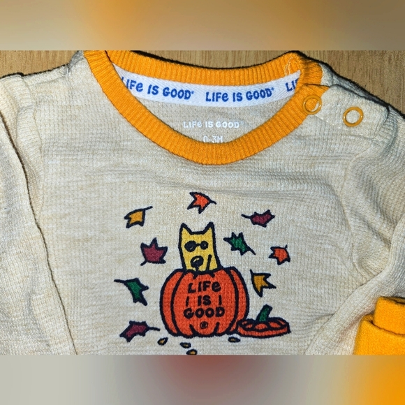 Life Is Good 0-3M Waffle Knit Pumpkin Onesie with Sweatpants & Knotted Cap - Picture 2 of 2
